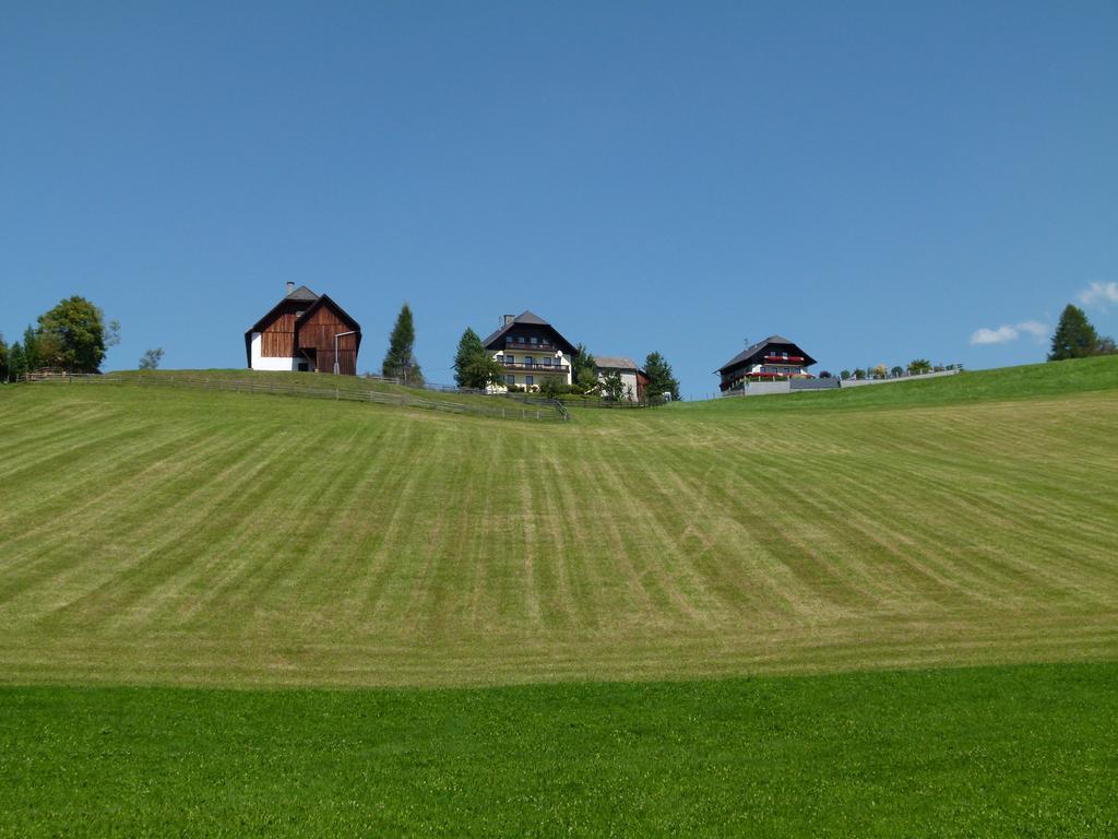 Ferienwohnungen Bachergut มาริอัปฟาร์ ห้อง รูปภาพ